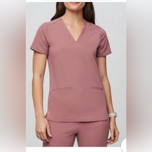 FIGS Casma Maeve two Pocket Scrub Top
Out of stock size small